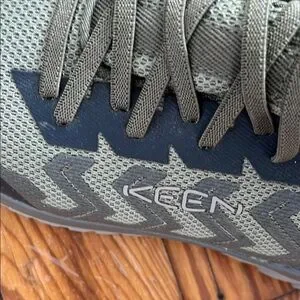 Keen | Shoes | Keen Green And Black Athletic Shoes For  display picture 1